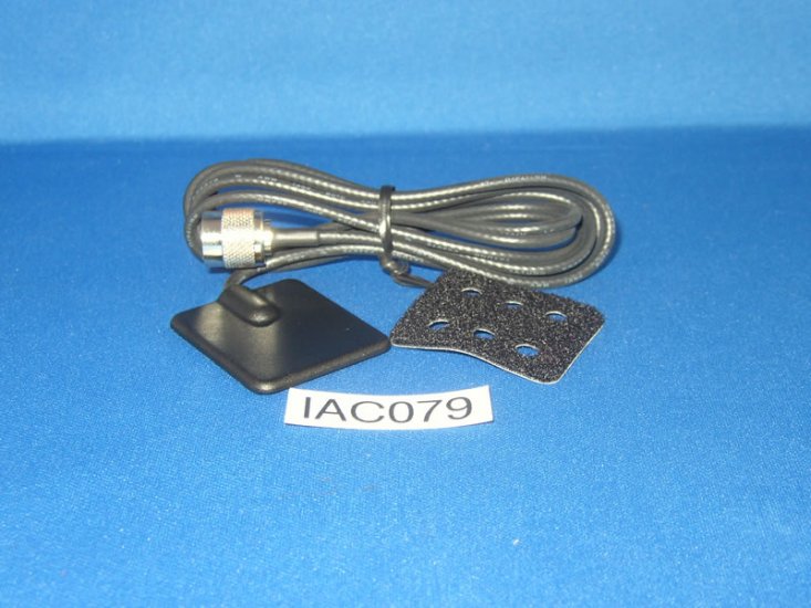 (image for) Apple iPhone antenna adapter
